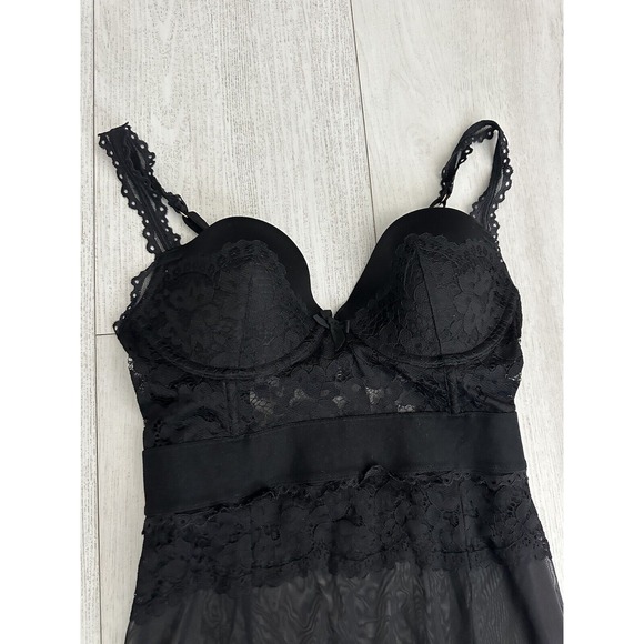 Victoria's Secret Garter Slip Sz 34C Black - Padded / Underwire - Picture 2 of 4